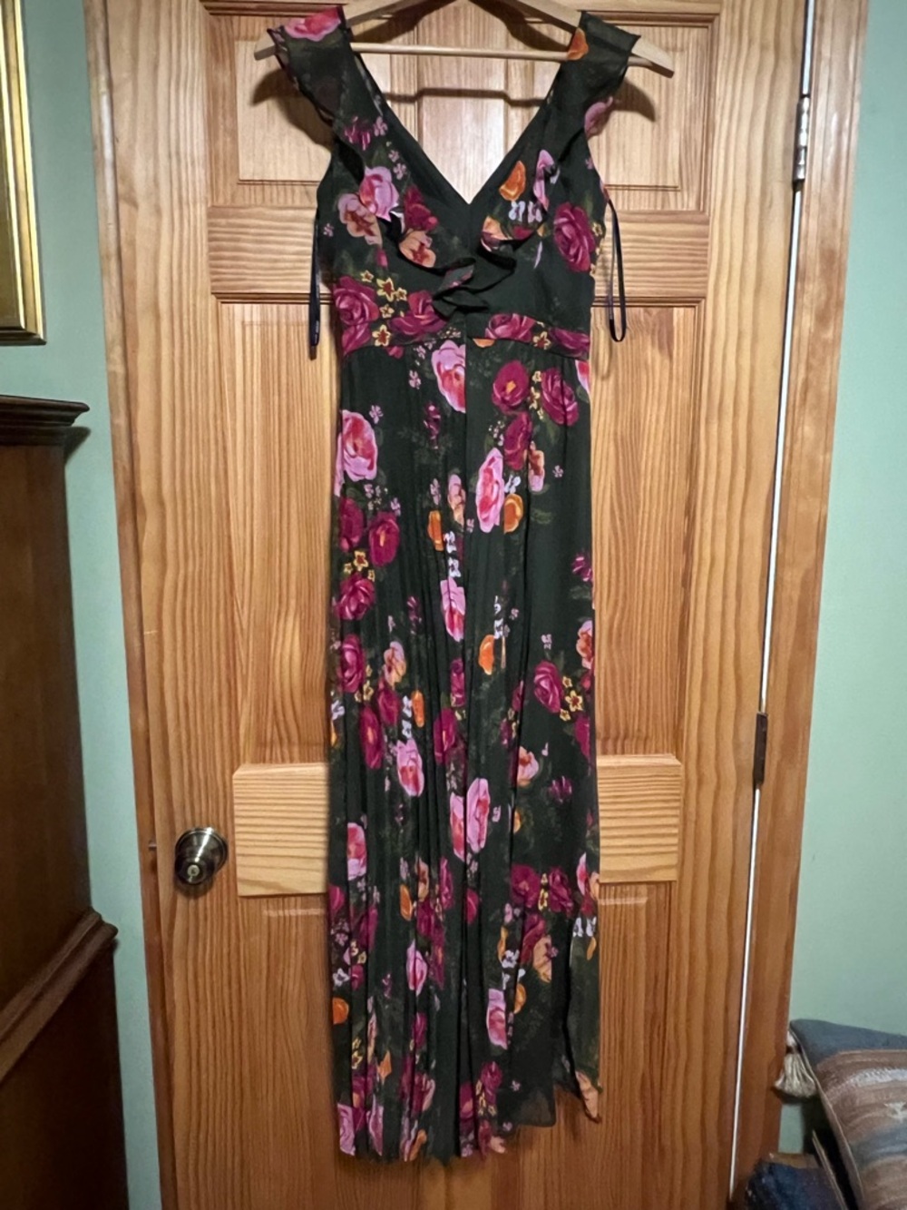 GUESS Floral Ruffle V-Neck Maxi Dress in Dark Green and Pink Flowy pleated
